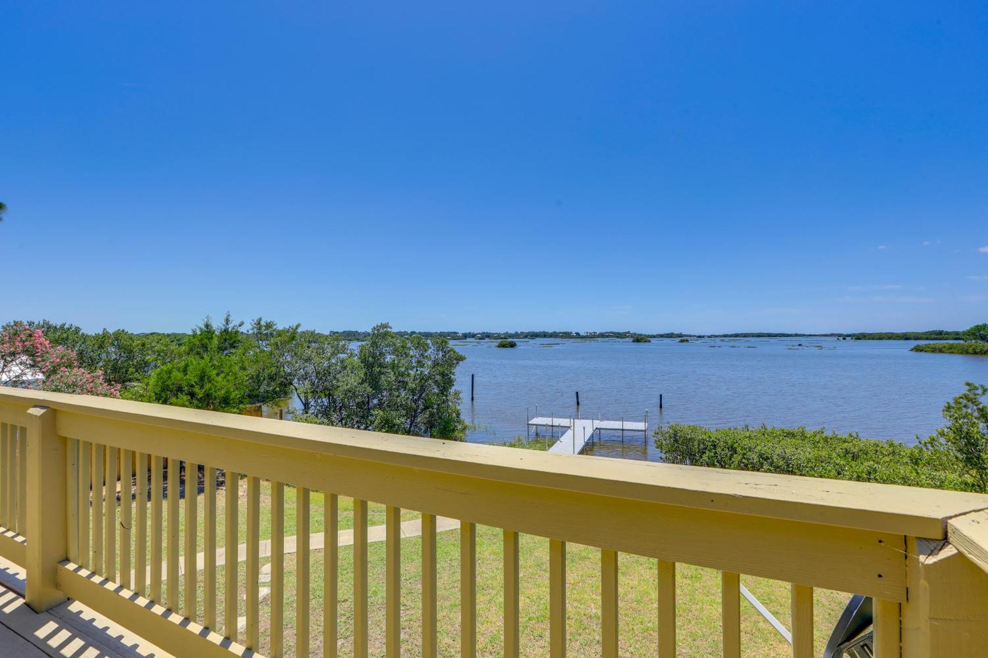 Waterfront Cedar Key Duplex Home Grill And Dock! Exteriör bild