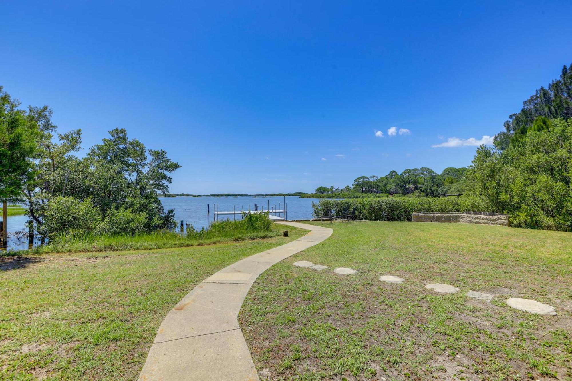 Waterfront Cedar Key Duplex Home Grill And Dock! Exteriör bild