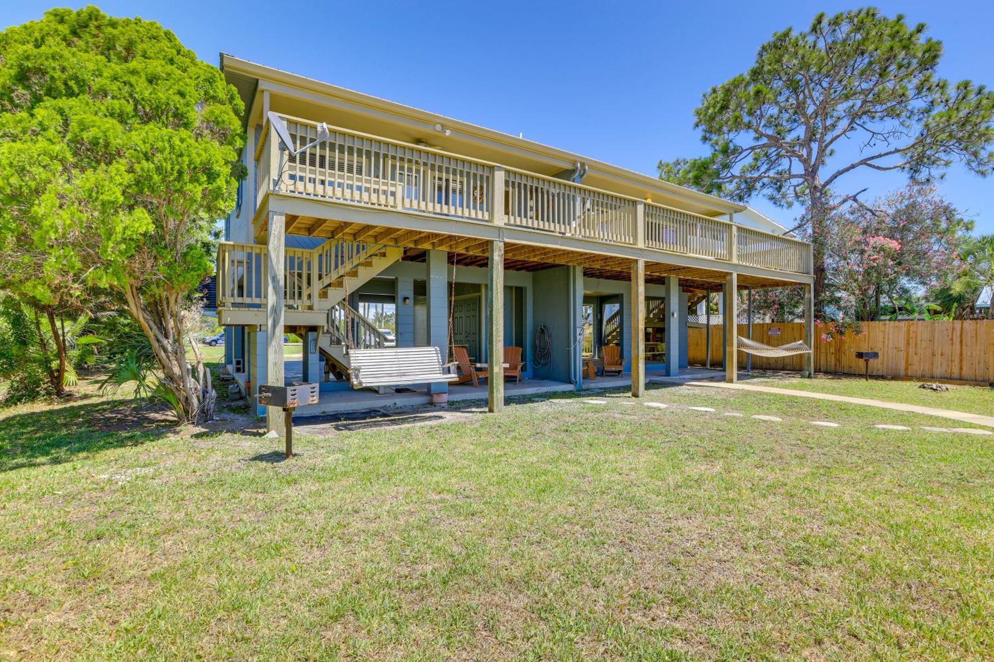 Waterfront Cedar Key Duplex Home Grill And Dock! Exteriör bild