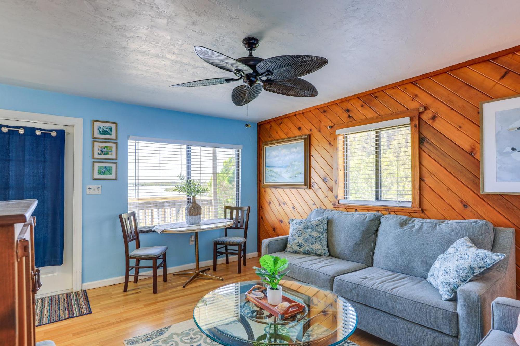 Waterfront Cedar Key Duplex Home Grill And Dock! Exteriör bild